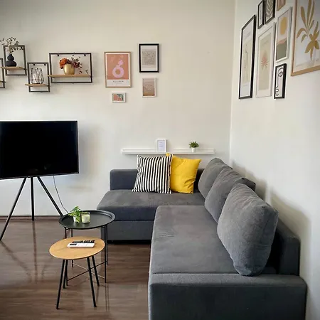 Апартаменты Cozy Free Parking Wi-fi Netflix *