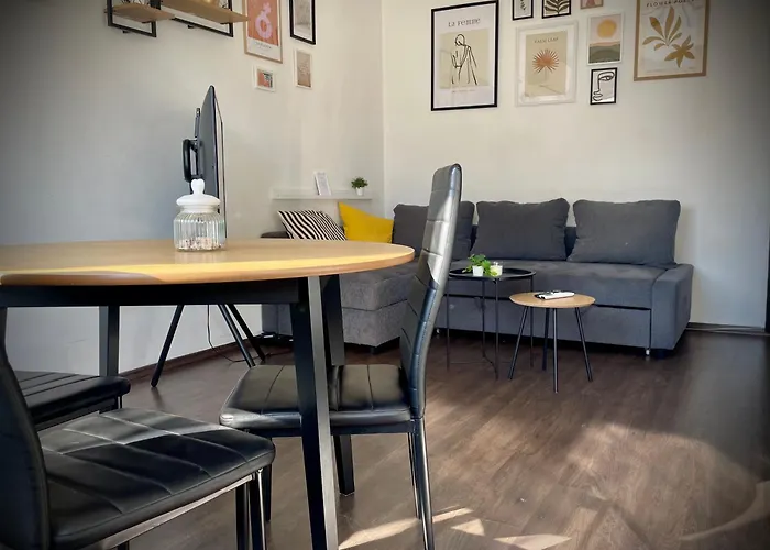 Cozy Free Parking Wi-fi Netflix Апартаменты *