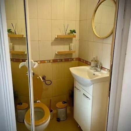 Apartmán Cozy Free Parking Wi-fi Netflix *