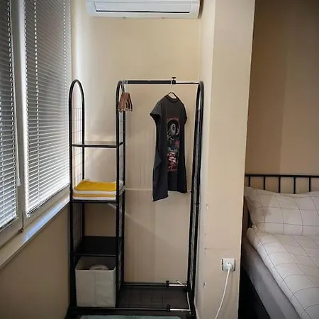 Cozy Free Parking Wi-fi Netflix Apartment *
