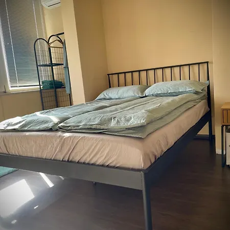 Cozy Free Parking Wi-fi Netflix Apartment