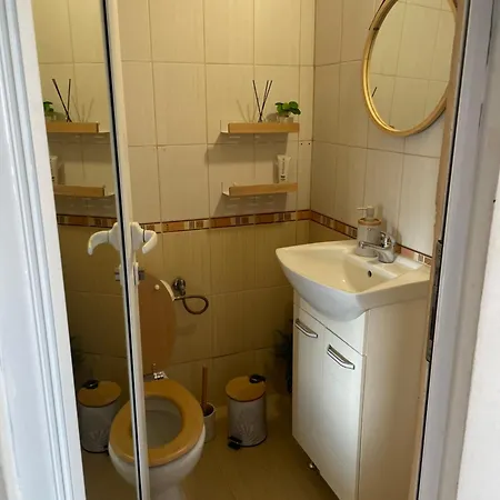 Apartmán Cozy Free Parking Wi-fi Netflix