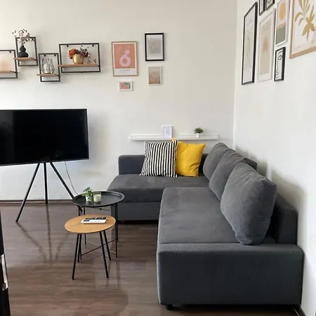 Apartmán Cozy Free Parking Wi-fi Netflix *